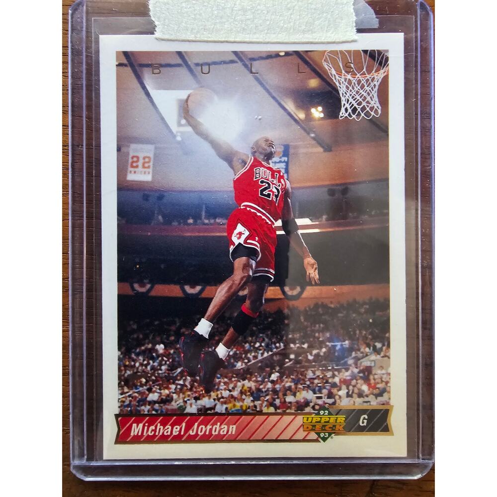 Michael Jordan 1992-1993 Upper Deck #23 - Chicago Bulls - NBA